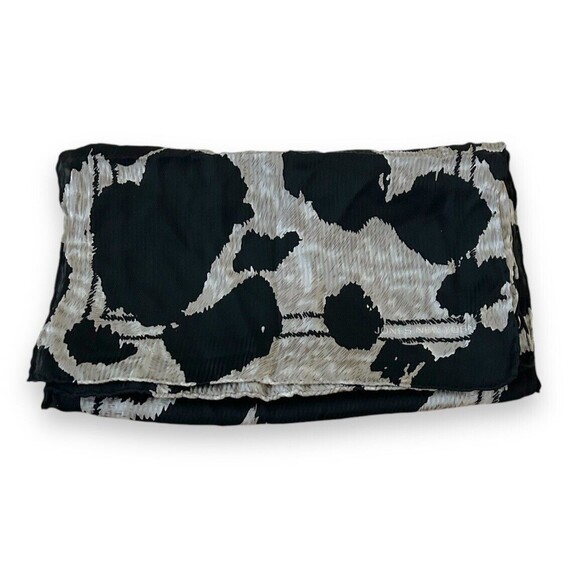 Black & White Jones New York Rectangular Scarf 62” X 18” Unisex Neck Scarve - Picture 3 of 4